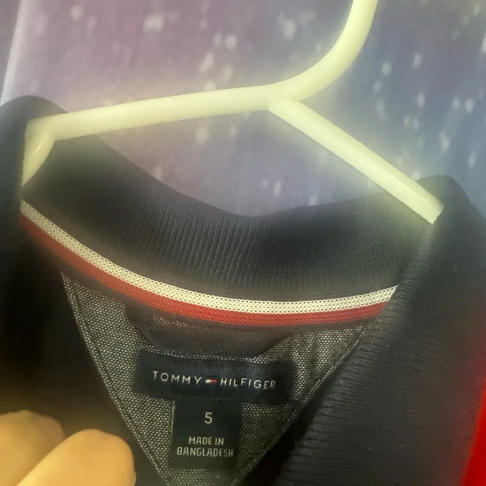 Boys Tommy Hilfiger polo 🛍